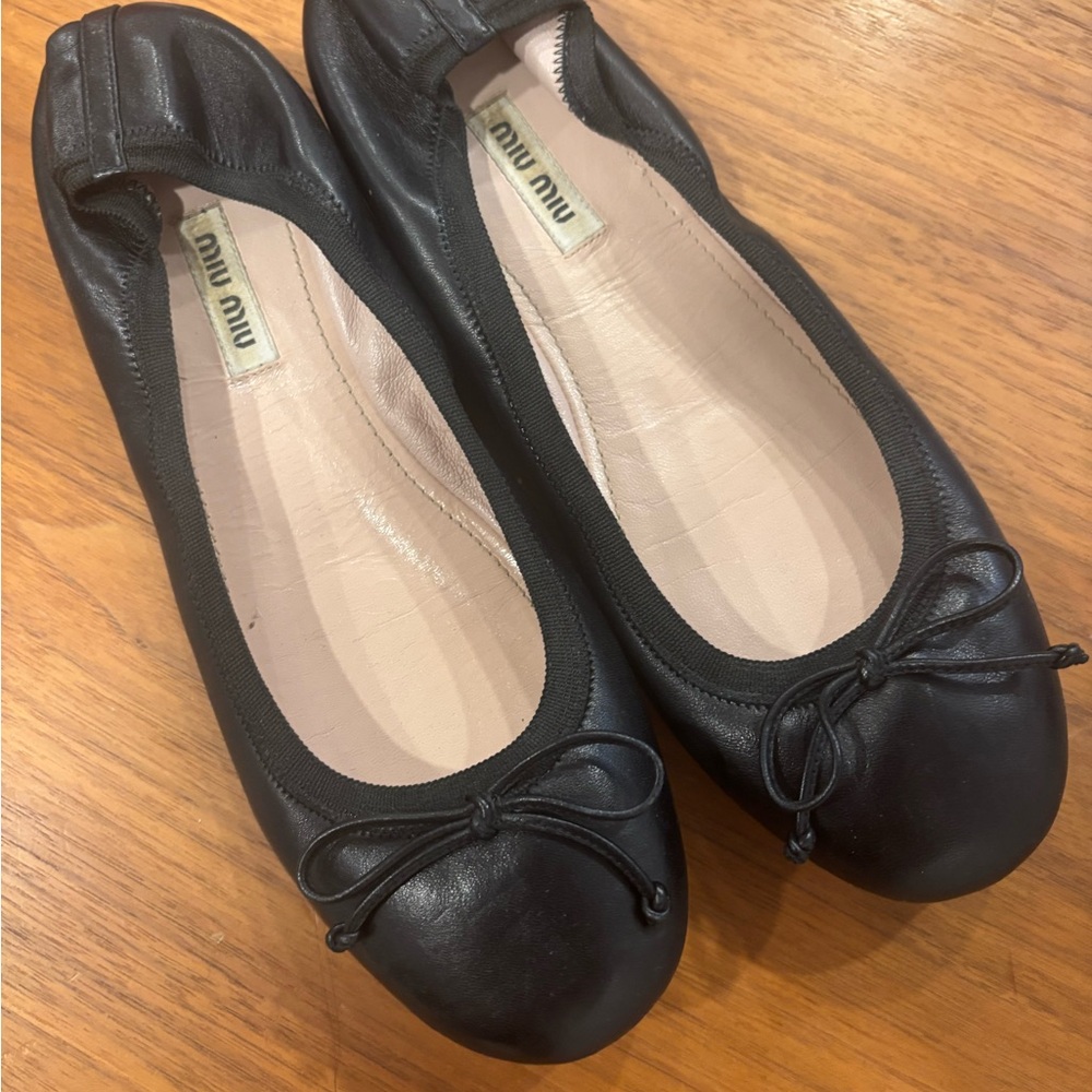 Miu Miu Black Leather Flats with Bow